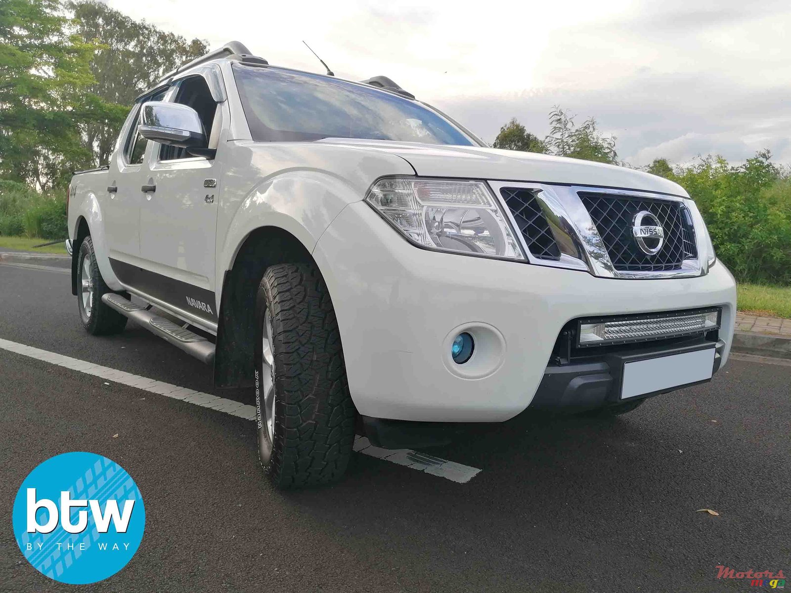 2014' Nissan Navara photo #1