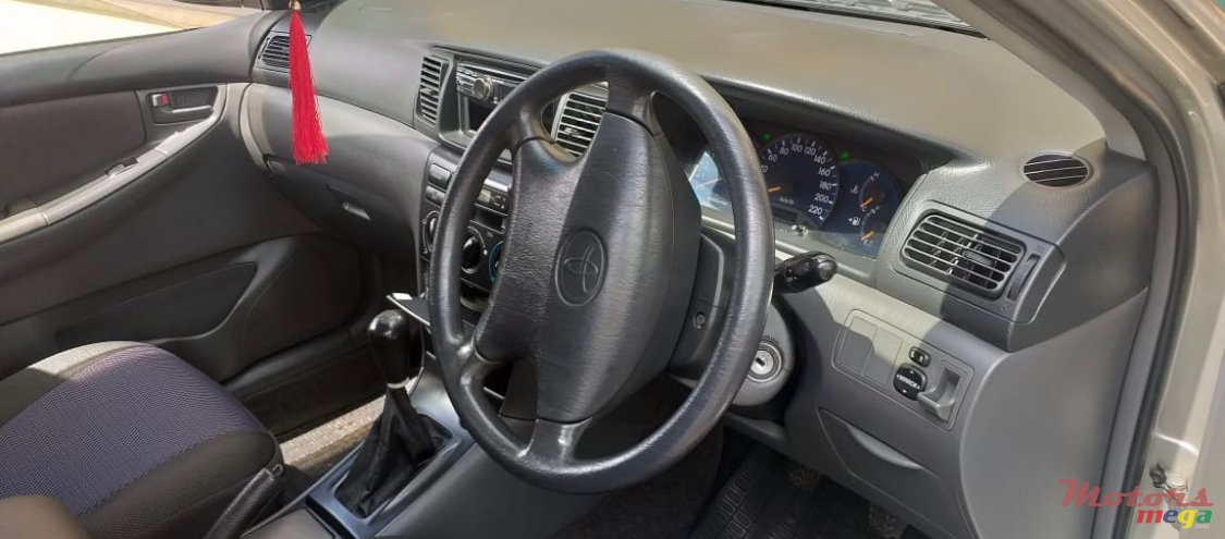 2007' Toyota Corolla photo #4