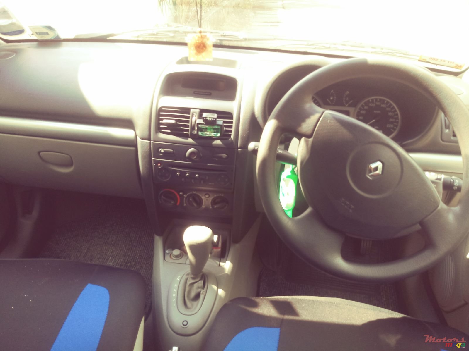 2003' Renault Clio 2 photo #5