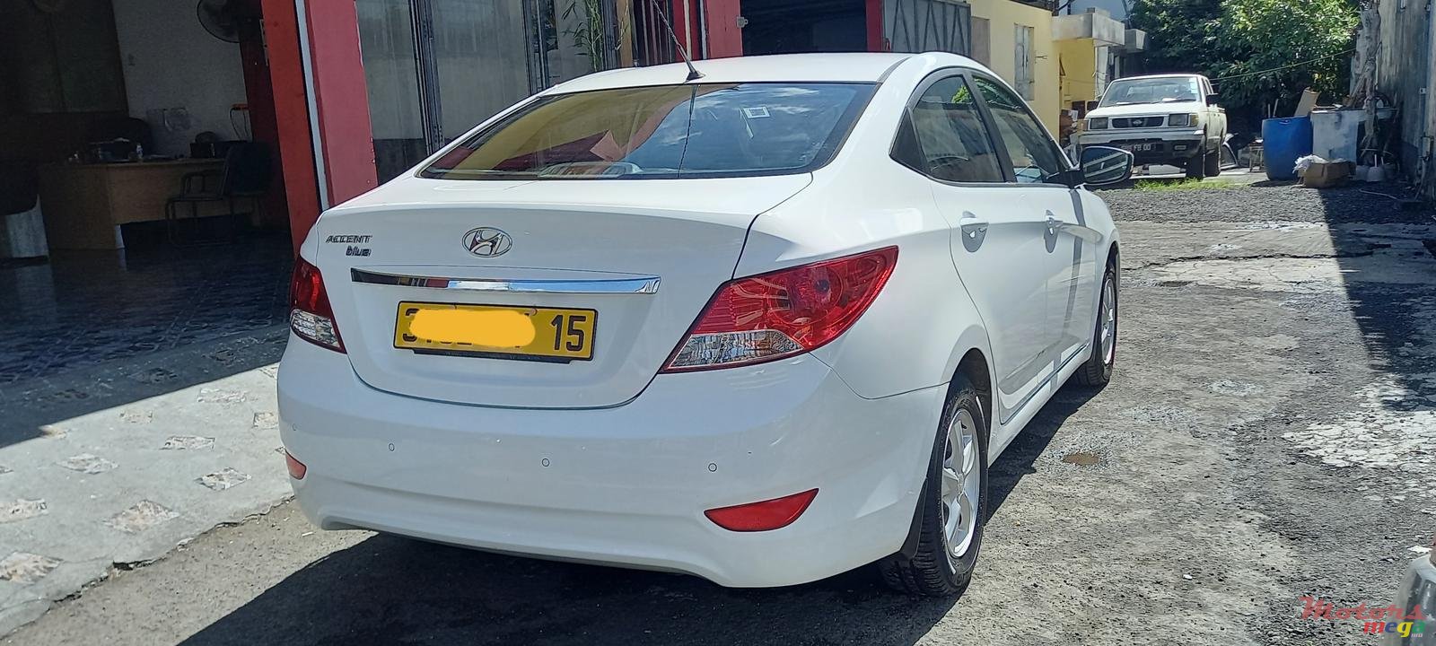 2015' Hyundai Accent photo #5