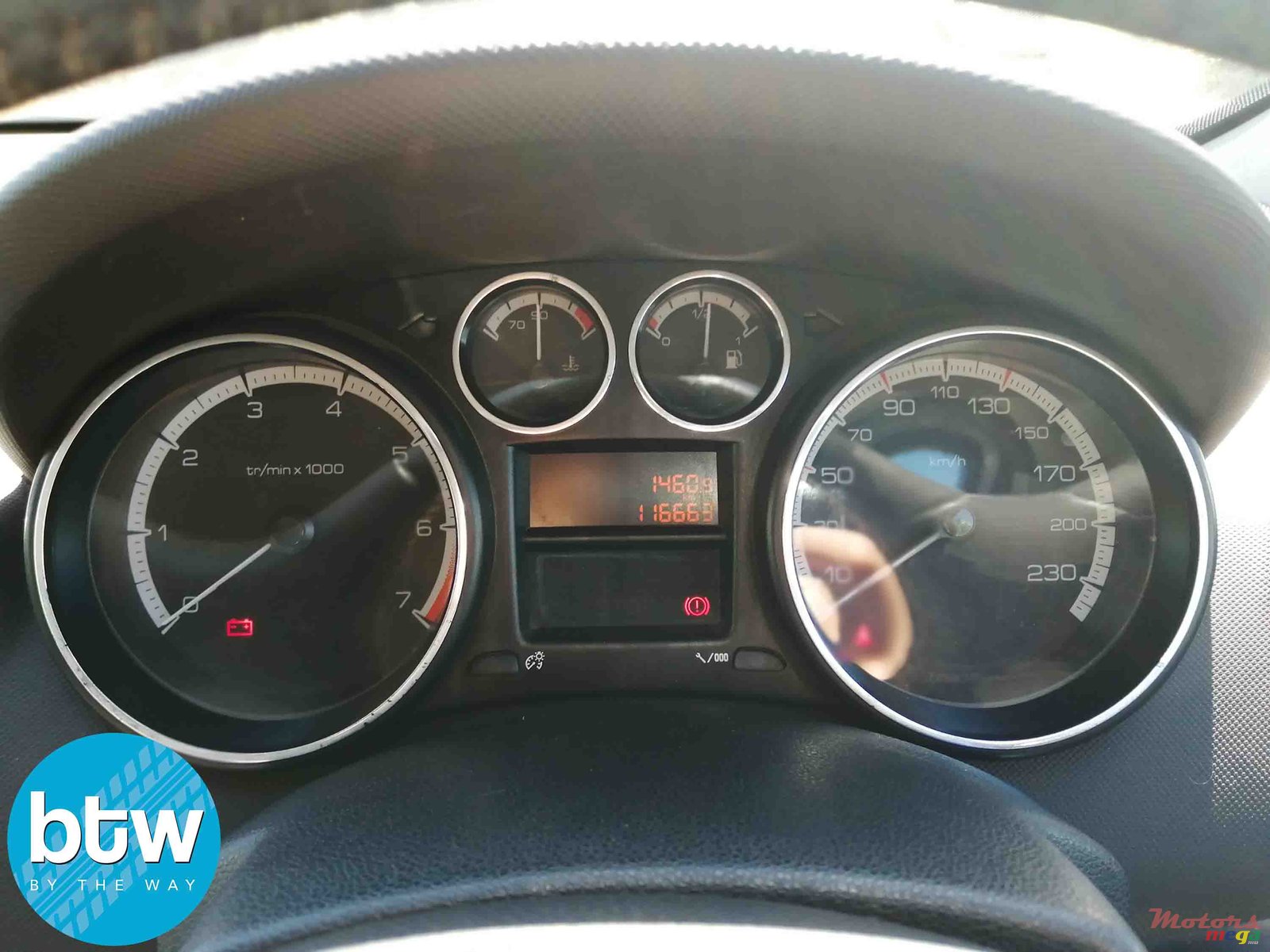 2010' Peugeot 308 photo #7