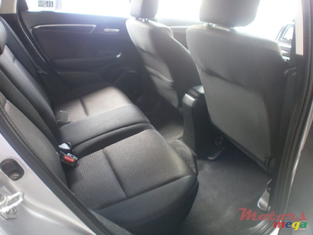 2017' Honda Fit Hybrid photo #2