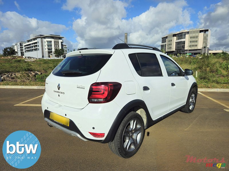 2019' Renault Sandero STEPWAY photo #4