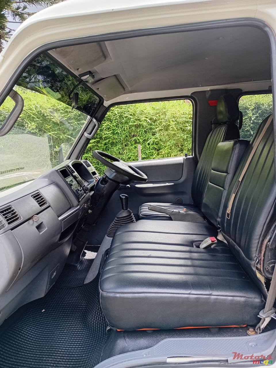 2016' JMC CARRYING 9 SEATER TRUCK photo #5