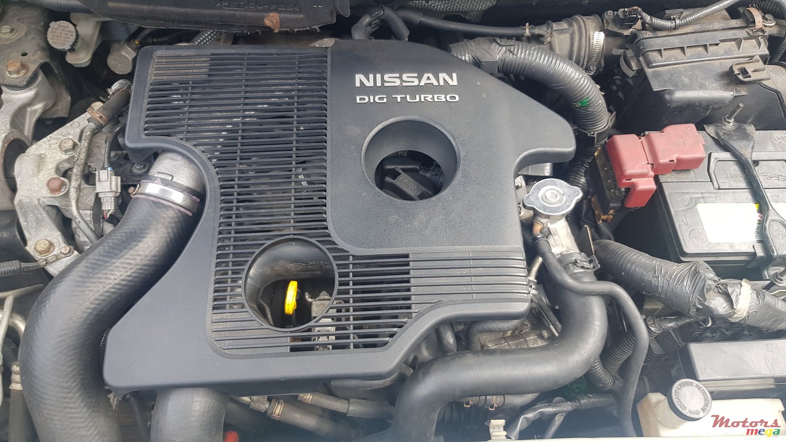 2012' Nissan Juke RX turbo photo #3