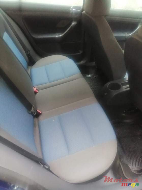 2009' Volkswagen Golf photo #6