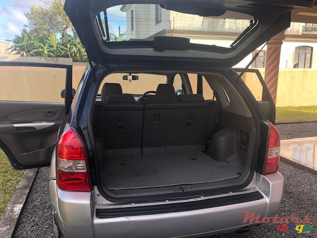 2006' Hyundai Tucson photo #5