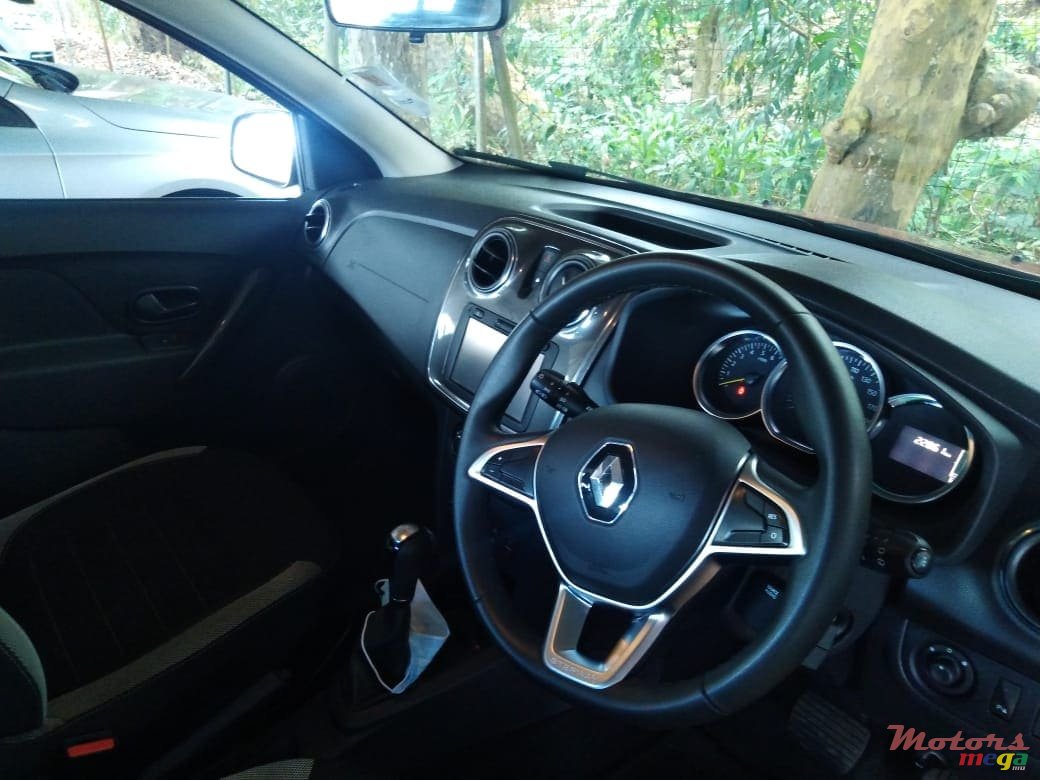 2018' Renault Sandero StepWay photo #3