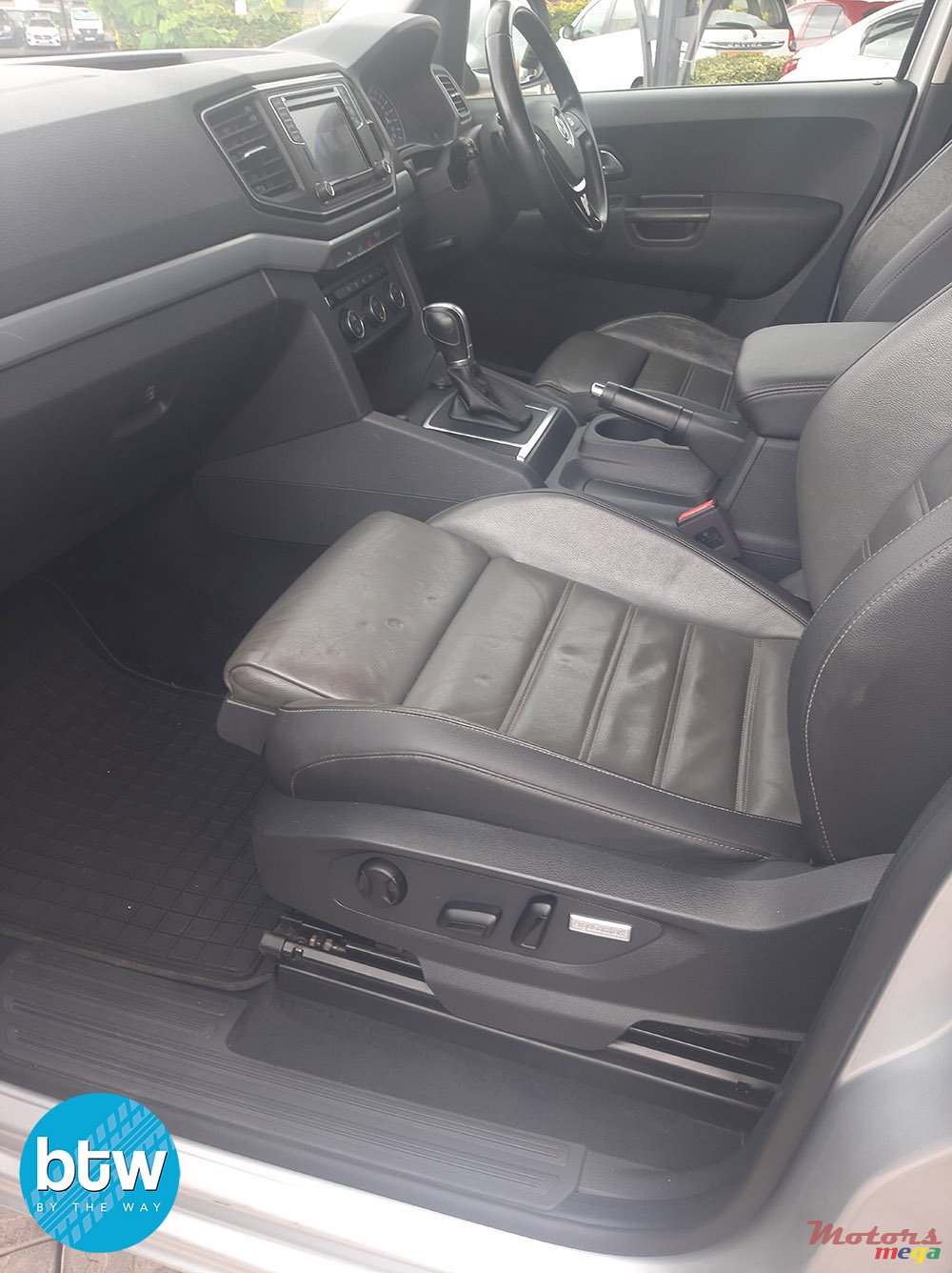 2018' Volkswagen Amarok 4X4 V6 TDI photo #5