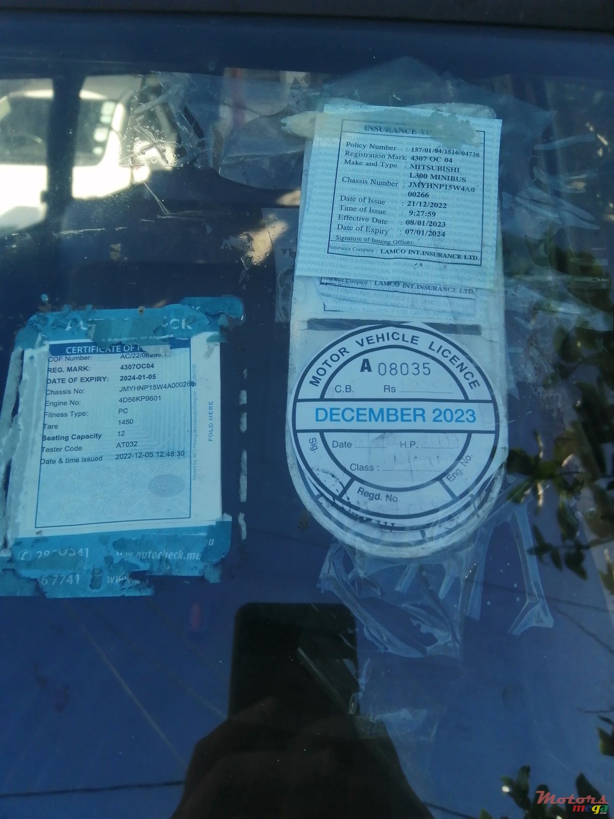 2004' Mitsubishi L300 photo #2