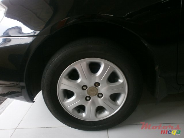 2002' Toyota Corolla photo #2