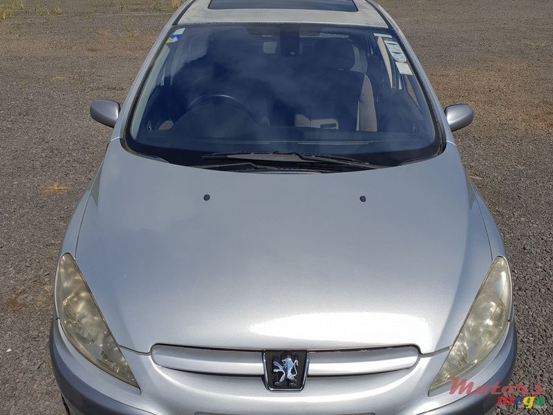 2002' Peugeot 307 HDI photo #2