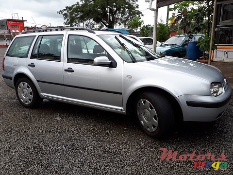 2006' Volkswagen Golf photo #2