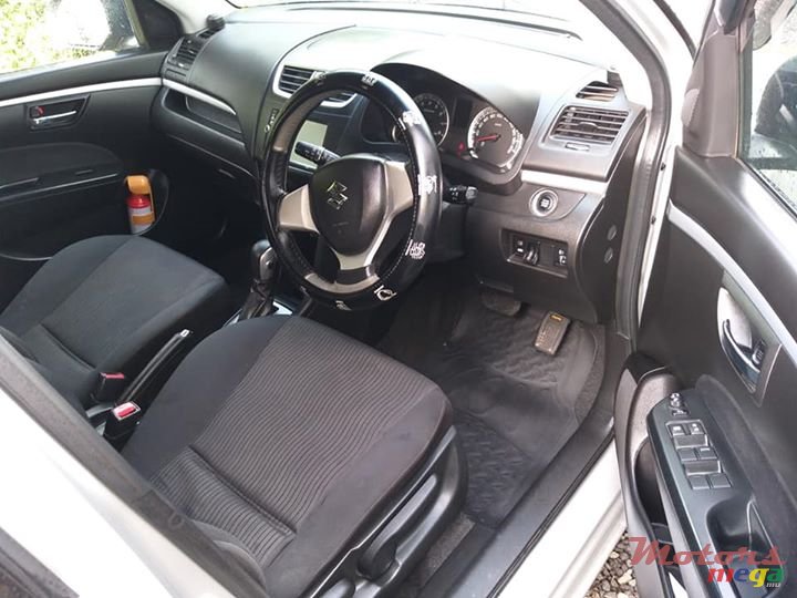 2010' Suzuki Swift AUTOMATIC JAPAN photo #4