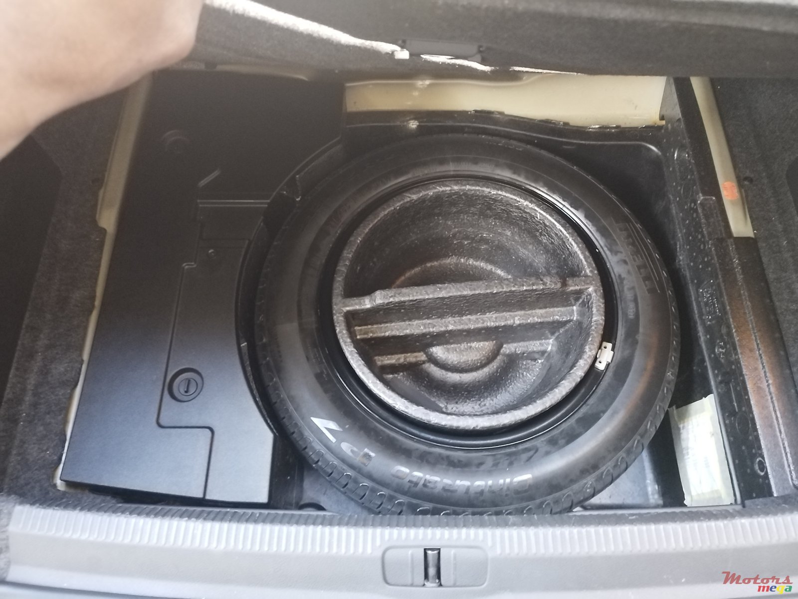 2012' Volkswagen Passat photo #5