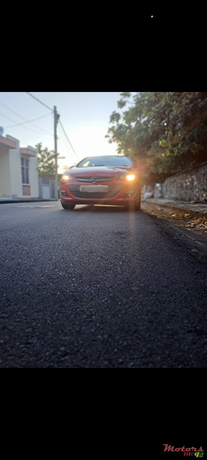 2014' Opel Astra J photo #3