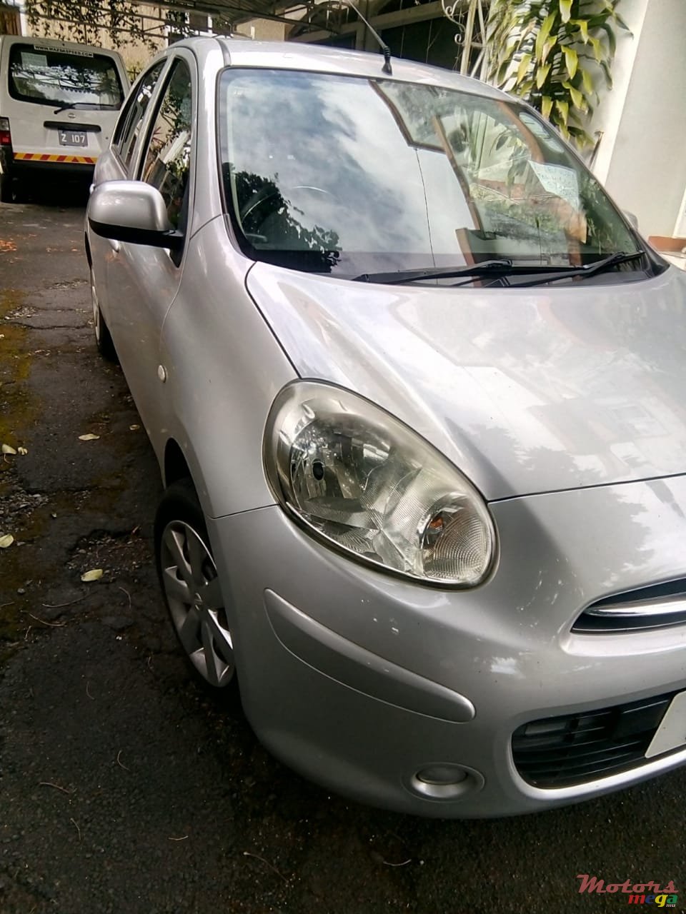 2011' Nissan March Ak 13 photo #3