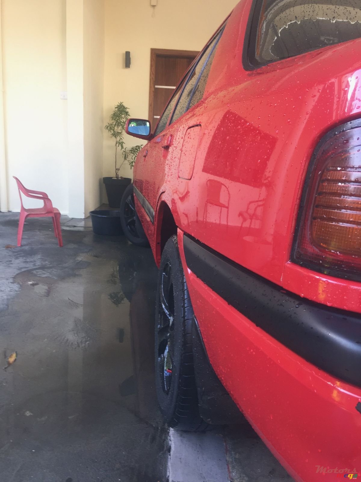 1993' Mazda 323 photo #1