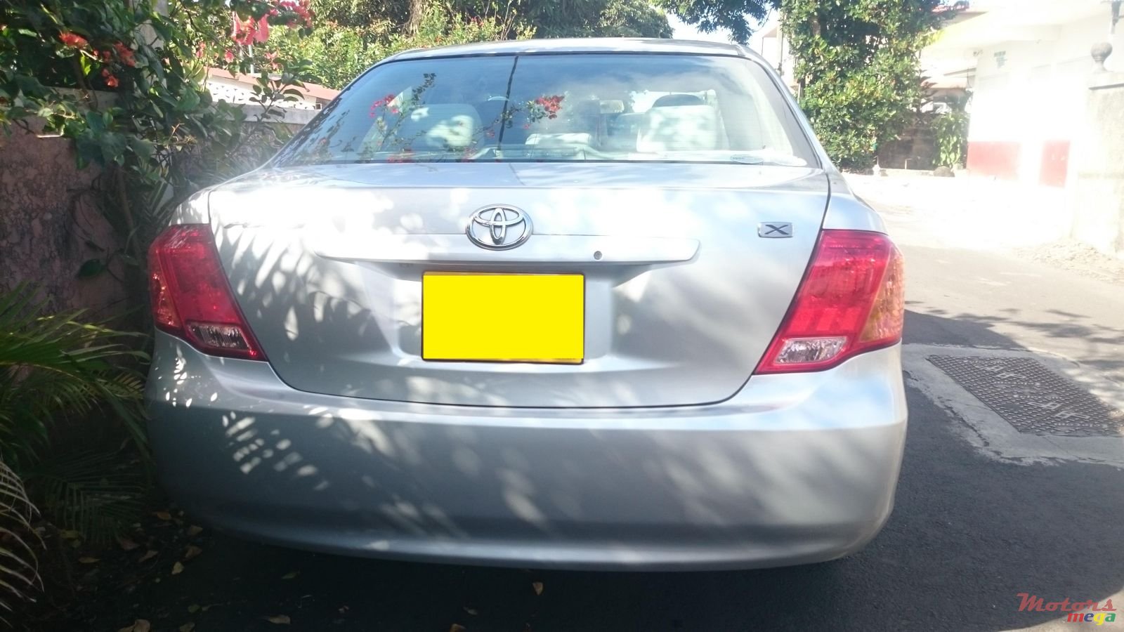 2007' Toyota Corolla Axio photo #2