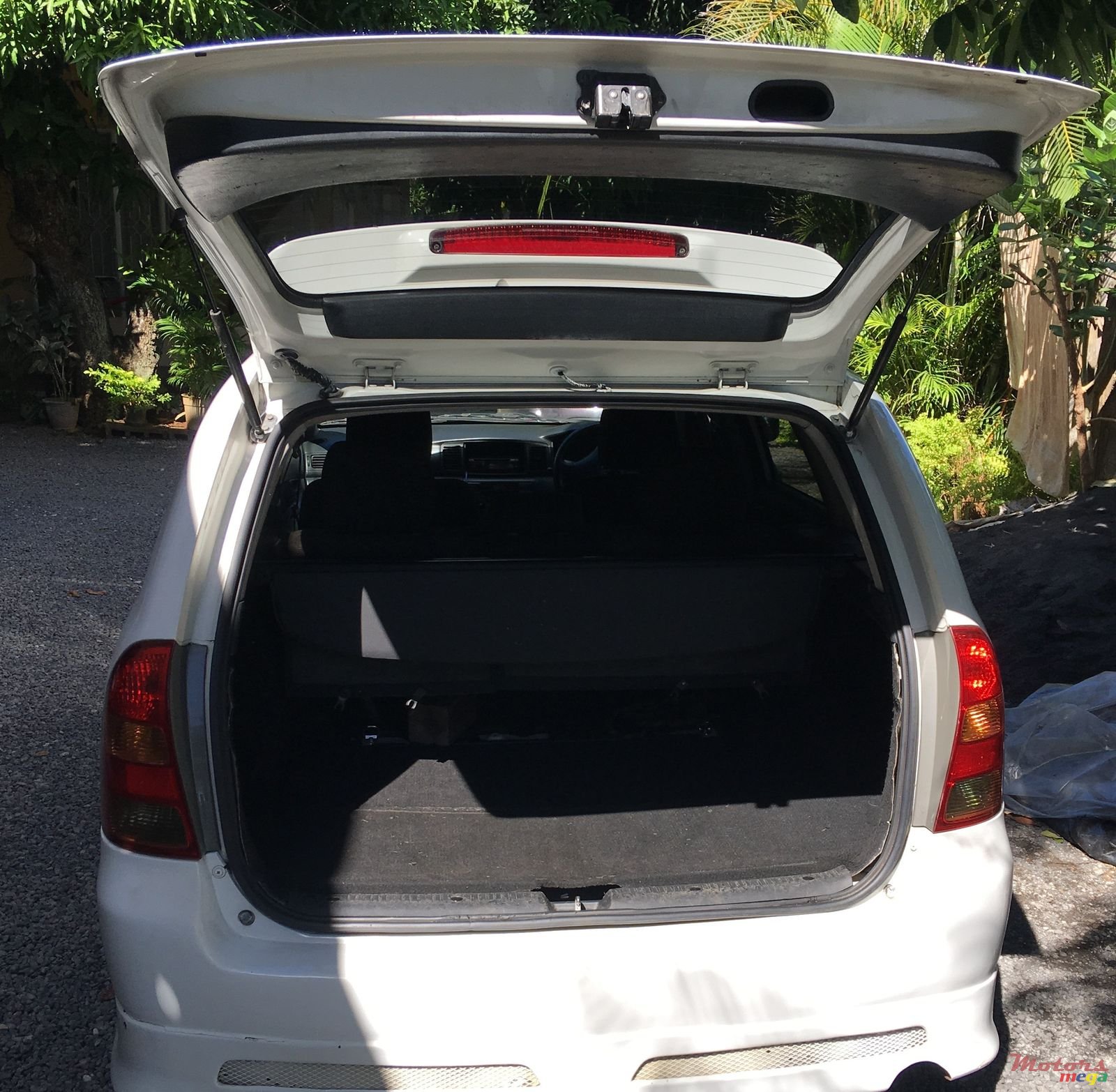 2004' Toyota F photo #3