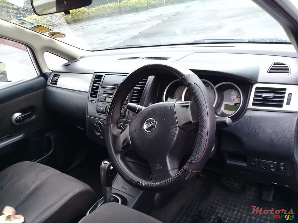 2008' Nissan Tiida photo #4