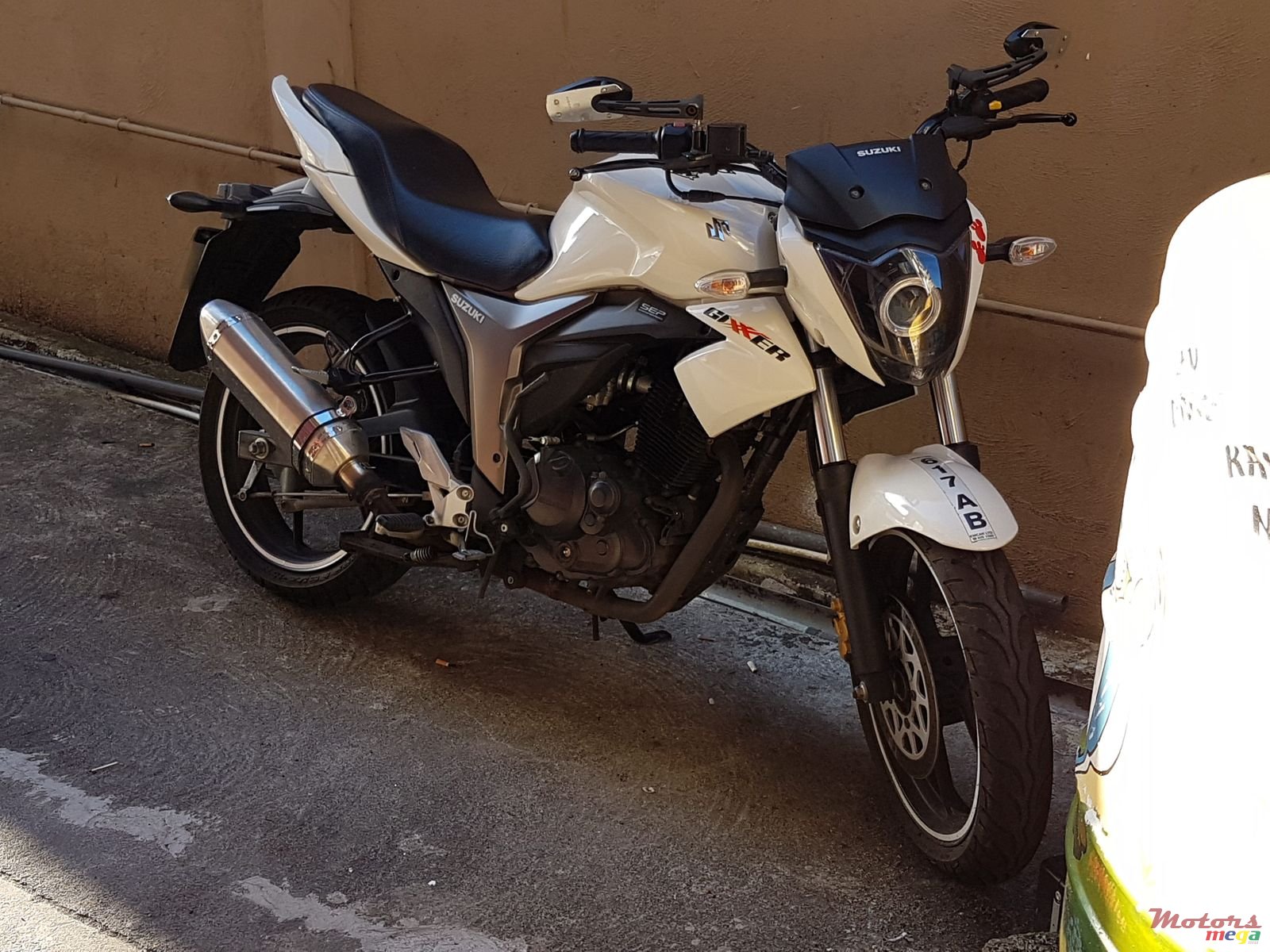 2016' Suzuki photo #2