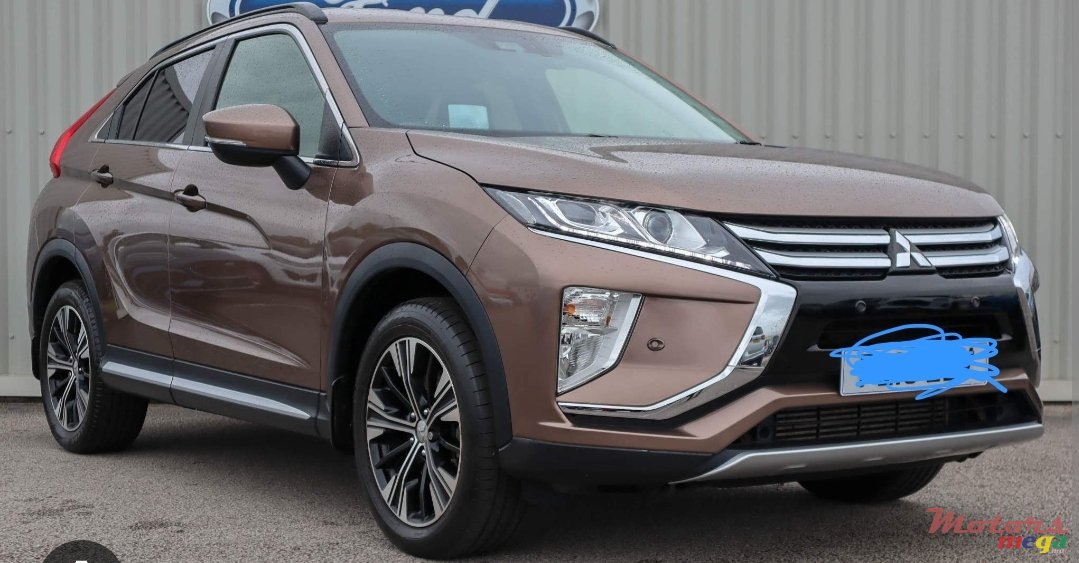 2022' Mitsubishi photo #1