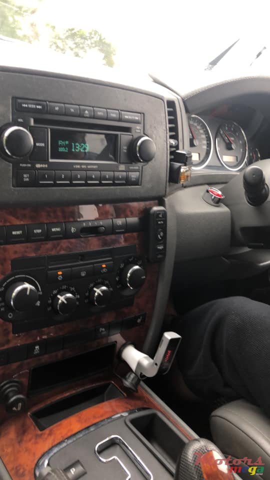 2008' Jeep Grand Cherokee photo #1