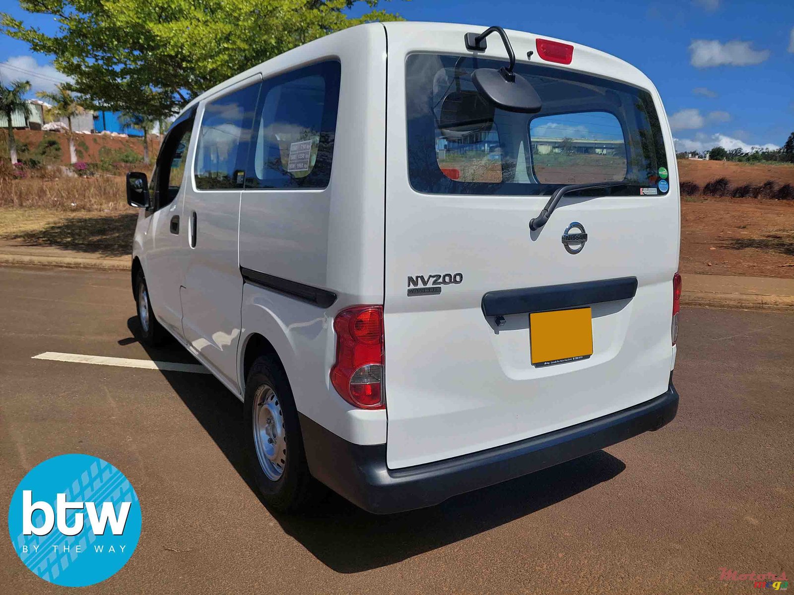 2013' Nissan NV photo #3