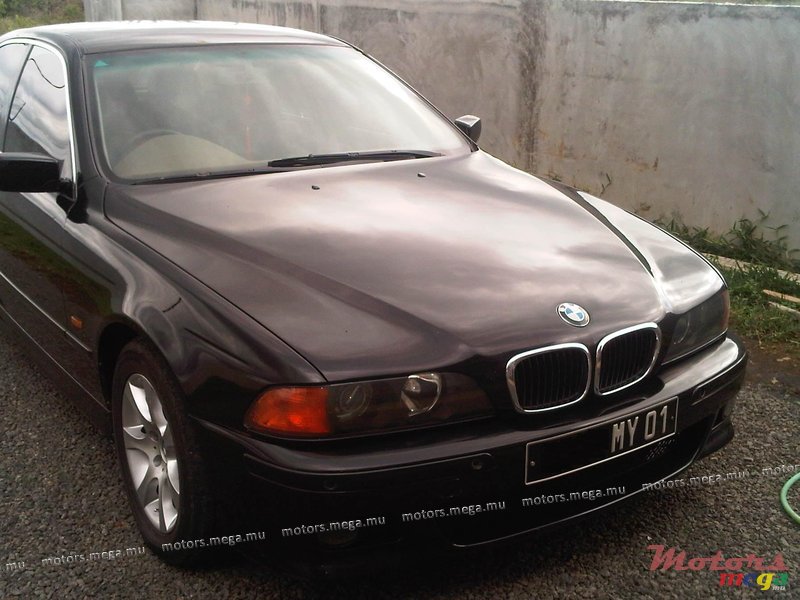 2001' BMW 5 Series 530d photo #1