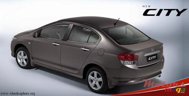 2011' Honda City photo #1