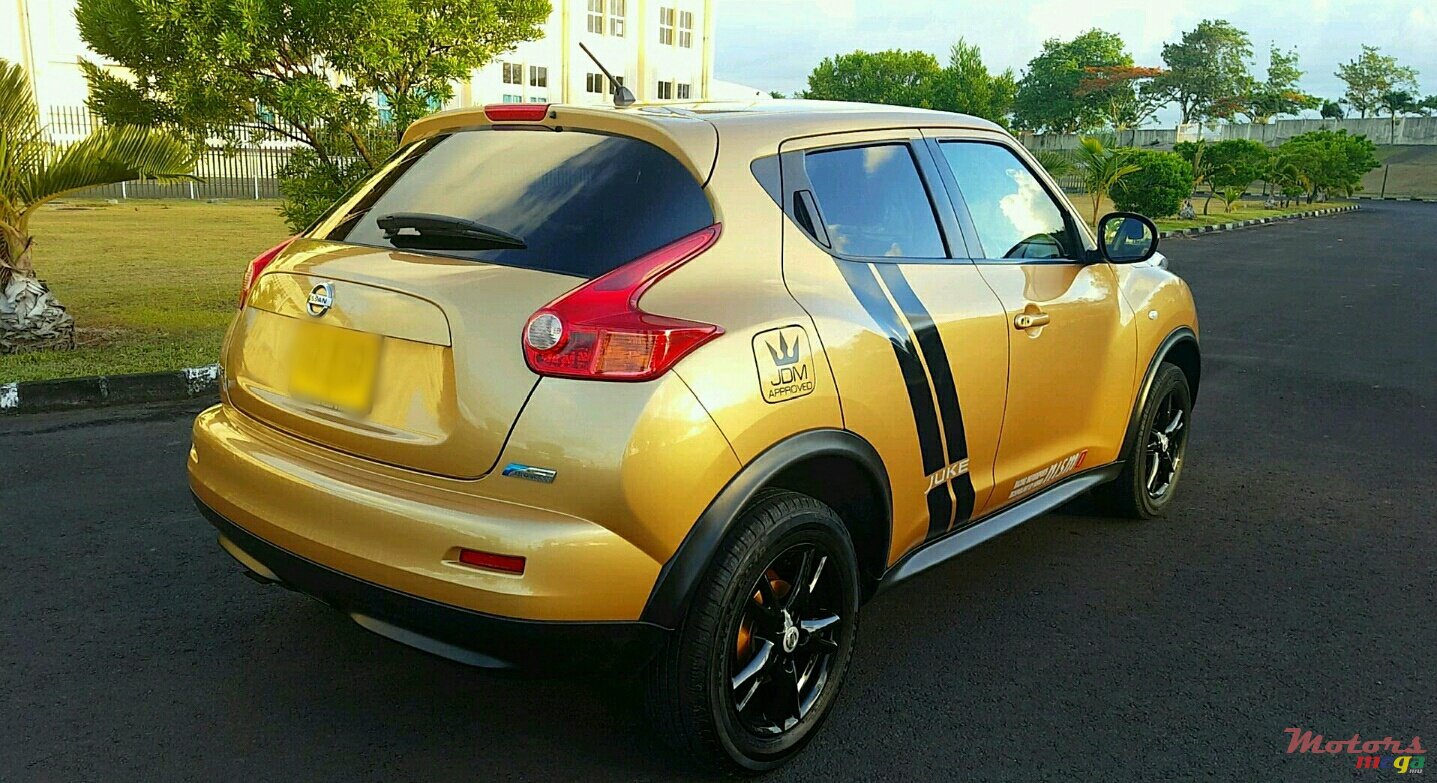 2012' Nissan Juke photo #3