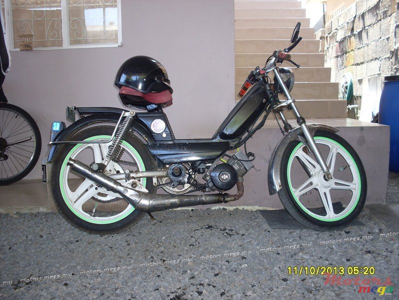 1996' Peugeot P50 photo #1