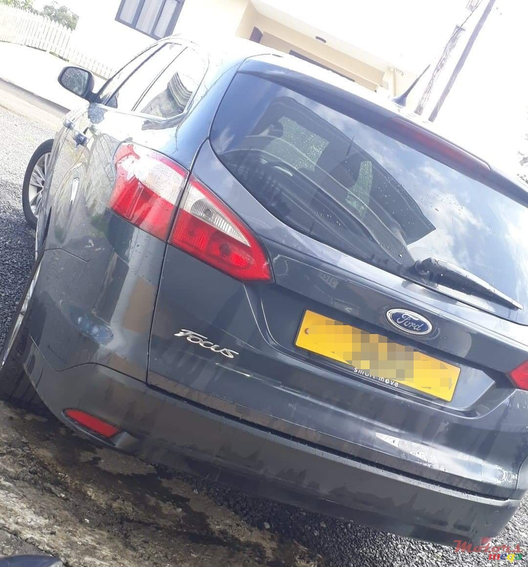 2014' Ford Focus photo #3