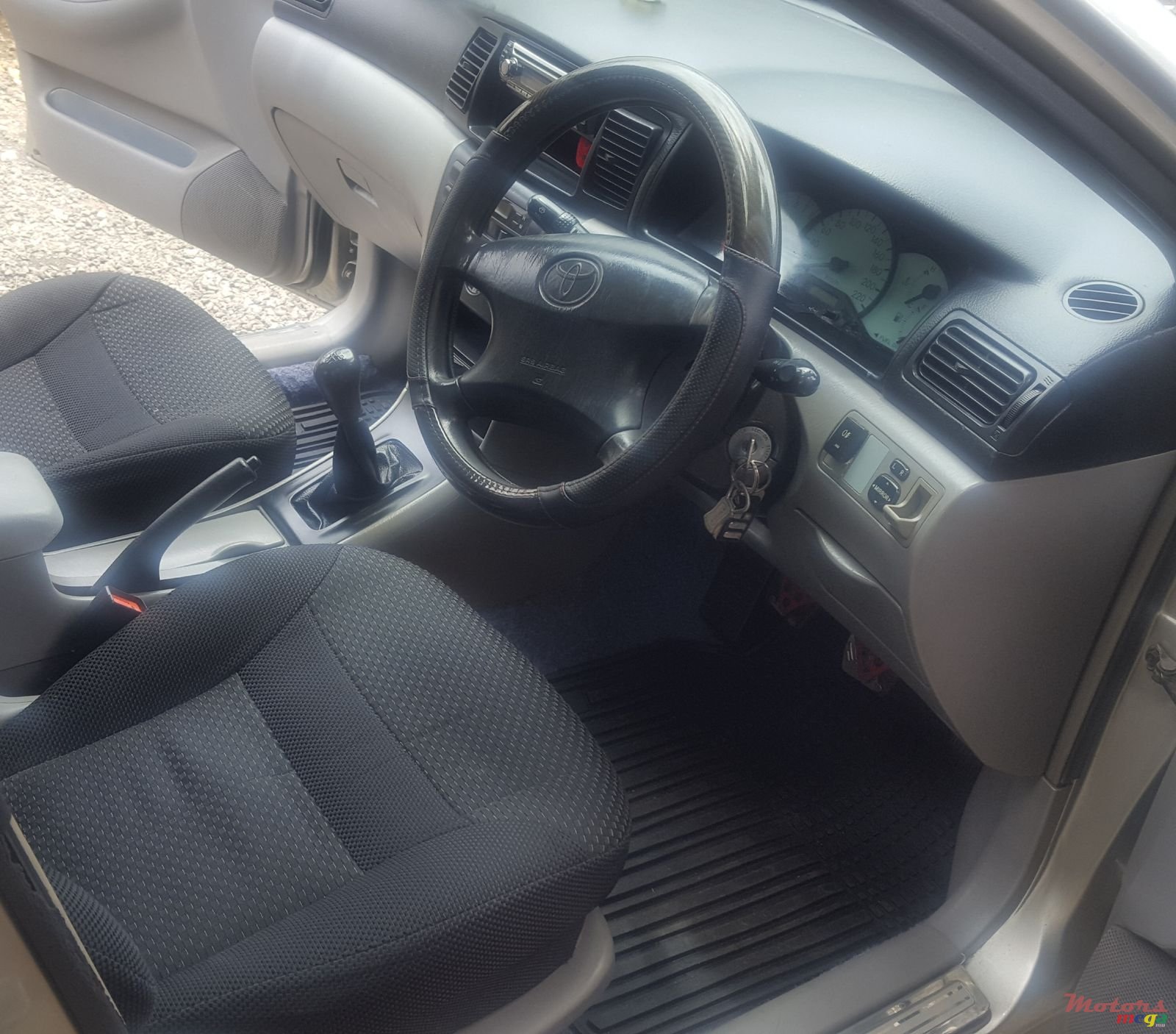 2002' Toyota Corolla photo #4