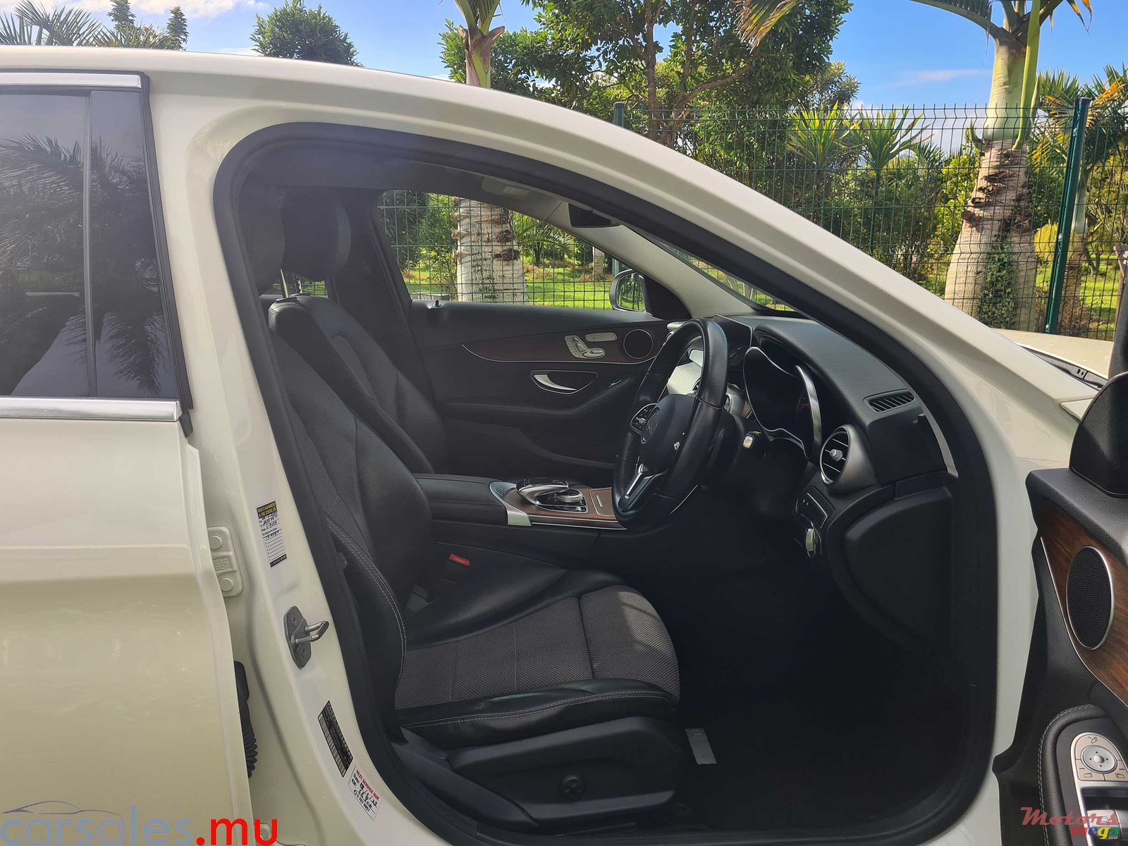 2019' Mercedes-Benz C 200 Avantgarde photo #5