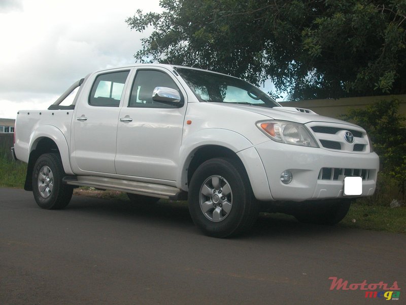 2007' Toyota Hilux RAIDER photo #1