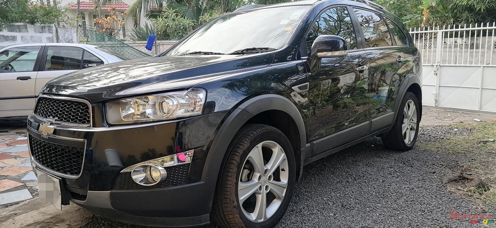 2012' Chevrolet Captiva photo #3