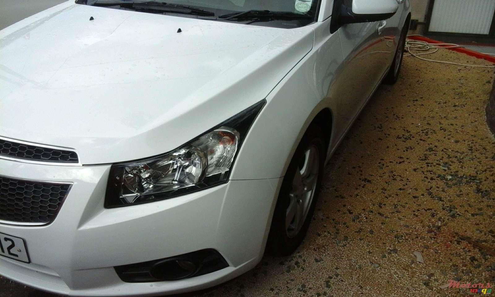 2012' Chevrolet Cruze Cruze photo #1