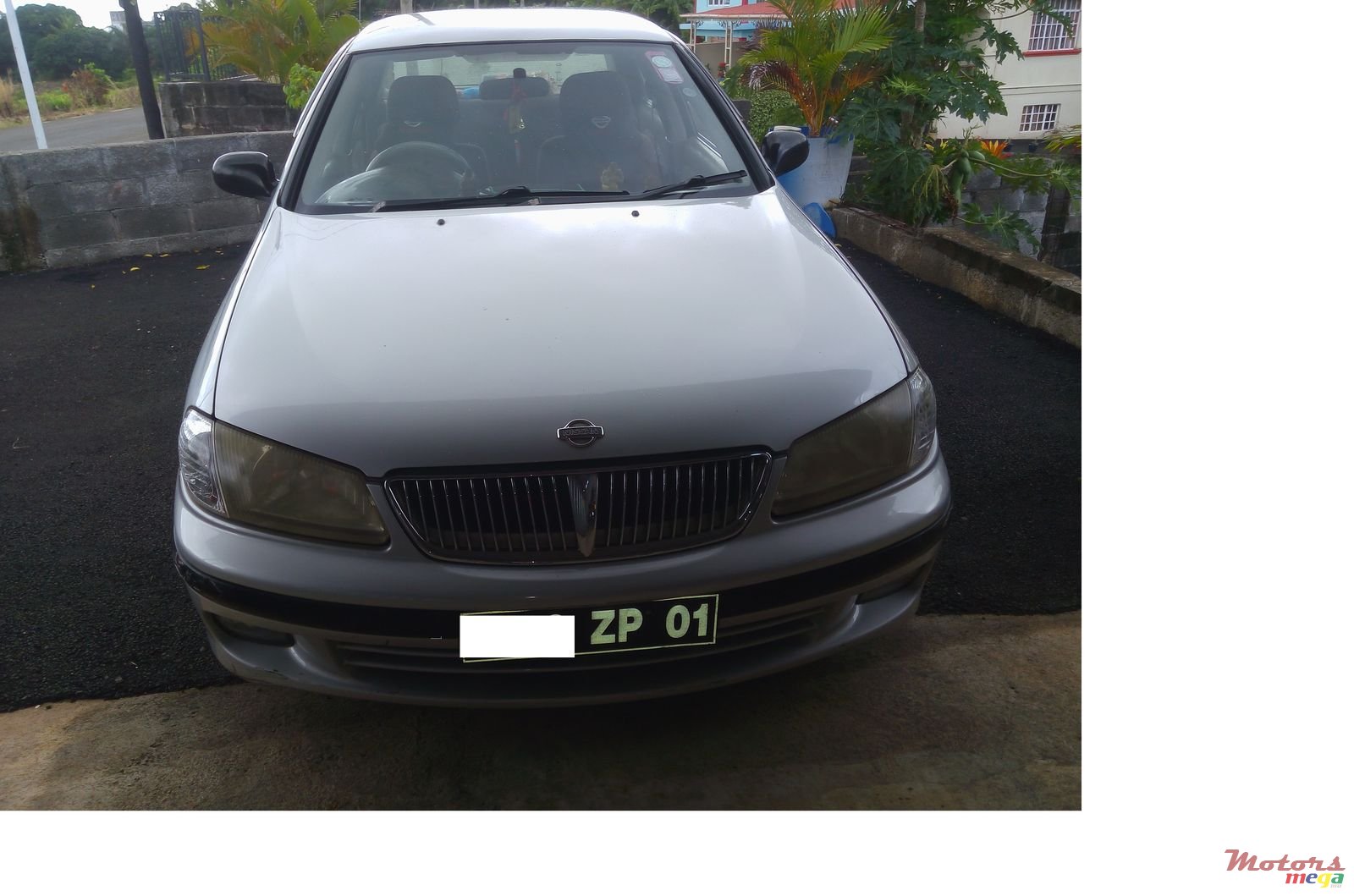 2001' Nissan Sunny photo #1