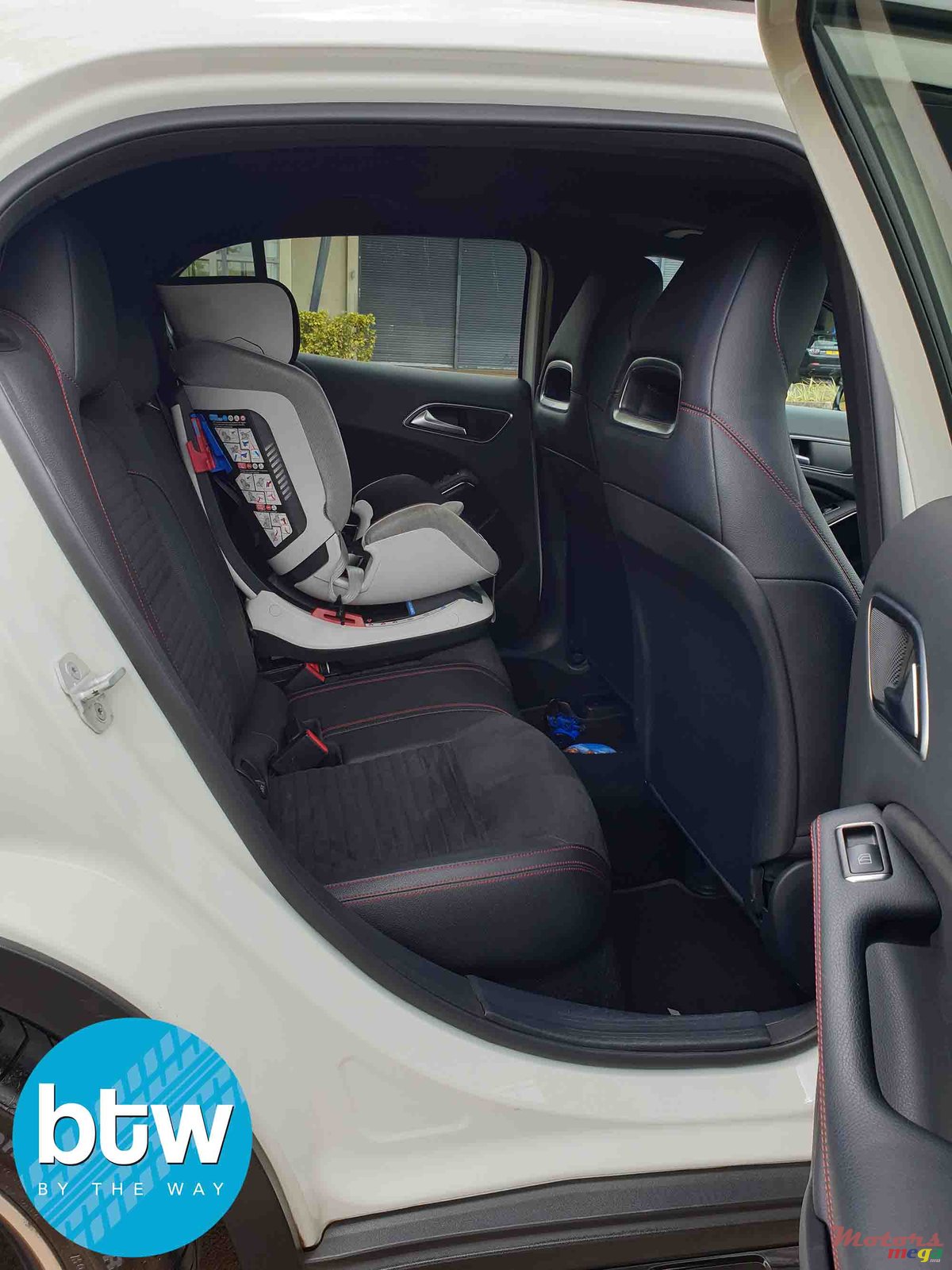 2017' Mercedes-Benz GLA-Class 200 AMG photo #3