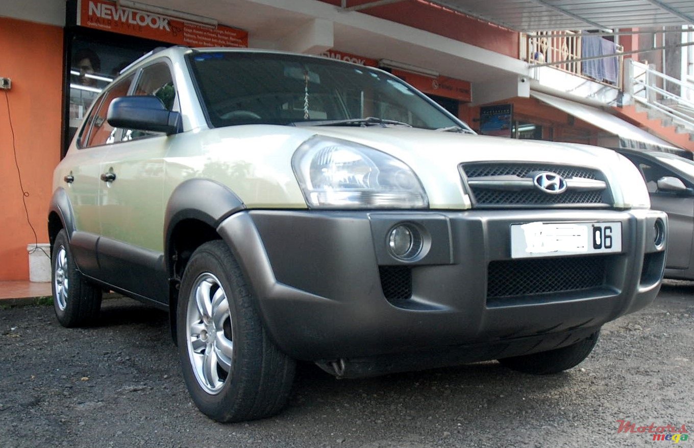 2006' Hyundai Tucson photo #2