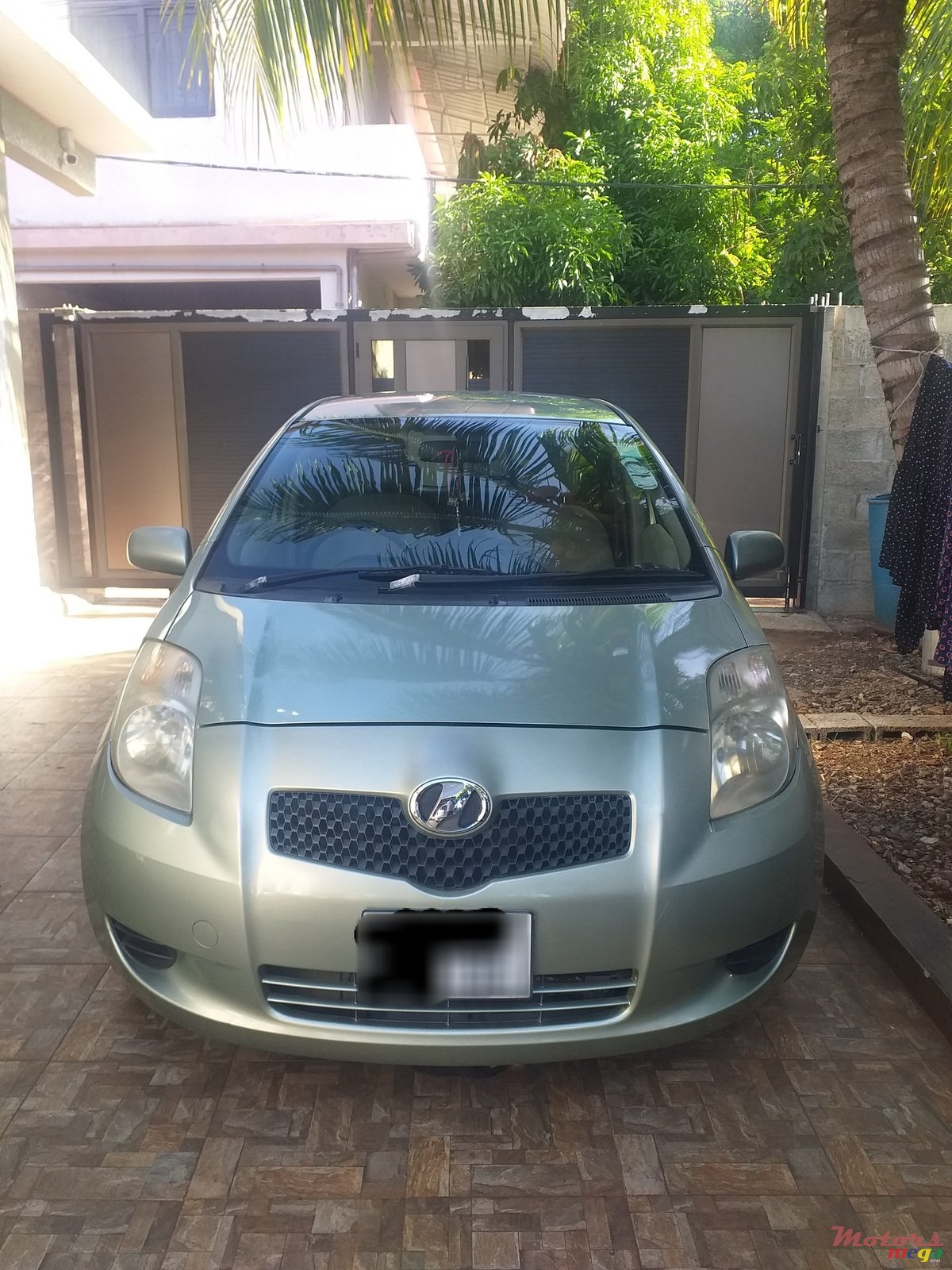 2006' Toyota Vitz photo #4