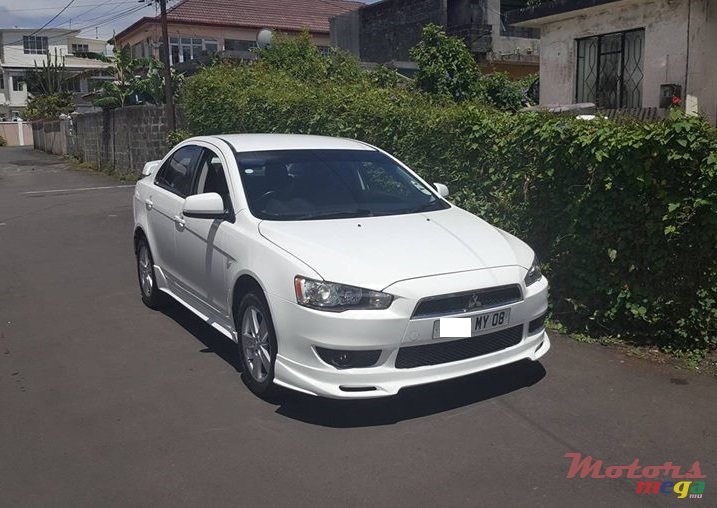 2008' Mitsubishi Lancer Ex photo #2