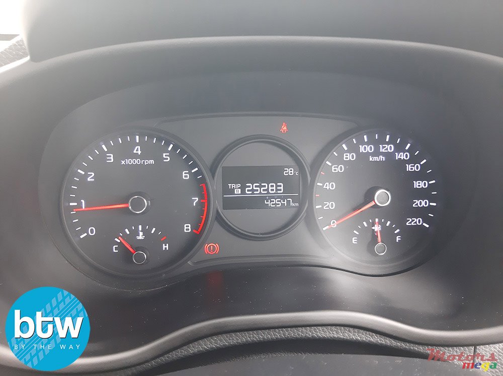 2020' Kia Picanto photo #7