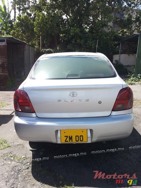 2000' Toyota photo #3