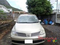 2006' Nissan Tiida photo #1