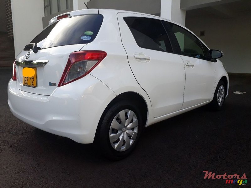 2012' Toyota Vitz Very Clean! photo #4