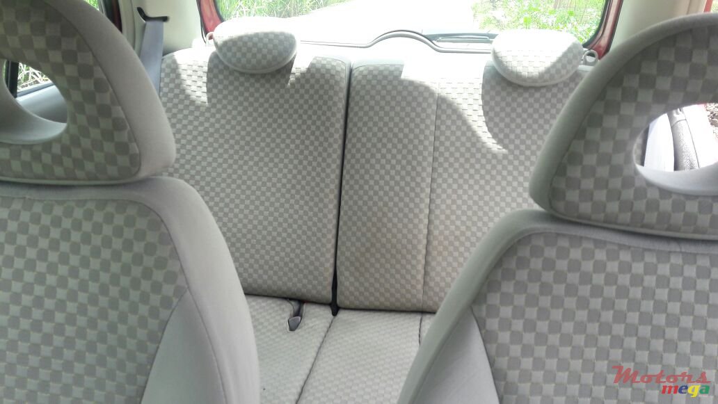 2010' Nissan March Original condition photo #6