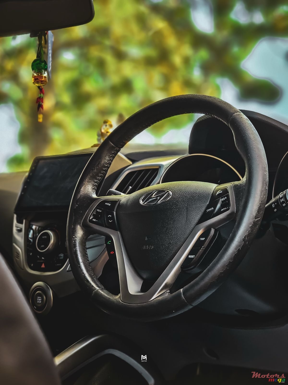 2013' Hyundai Veloster photo #7